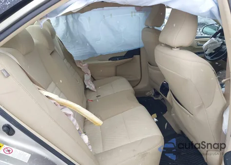 2016 Toyota Camry Le z USA, uszkodzony, nr VIN 4T4BF1FK2GR568521